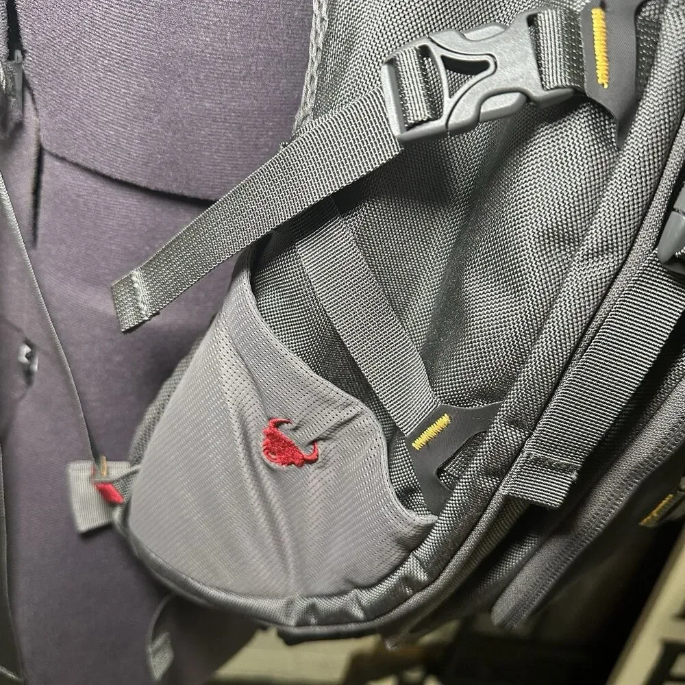 Badlands Camera Day Pack Backpack Gray Padded Adjustable Straps NWOT